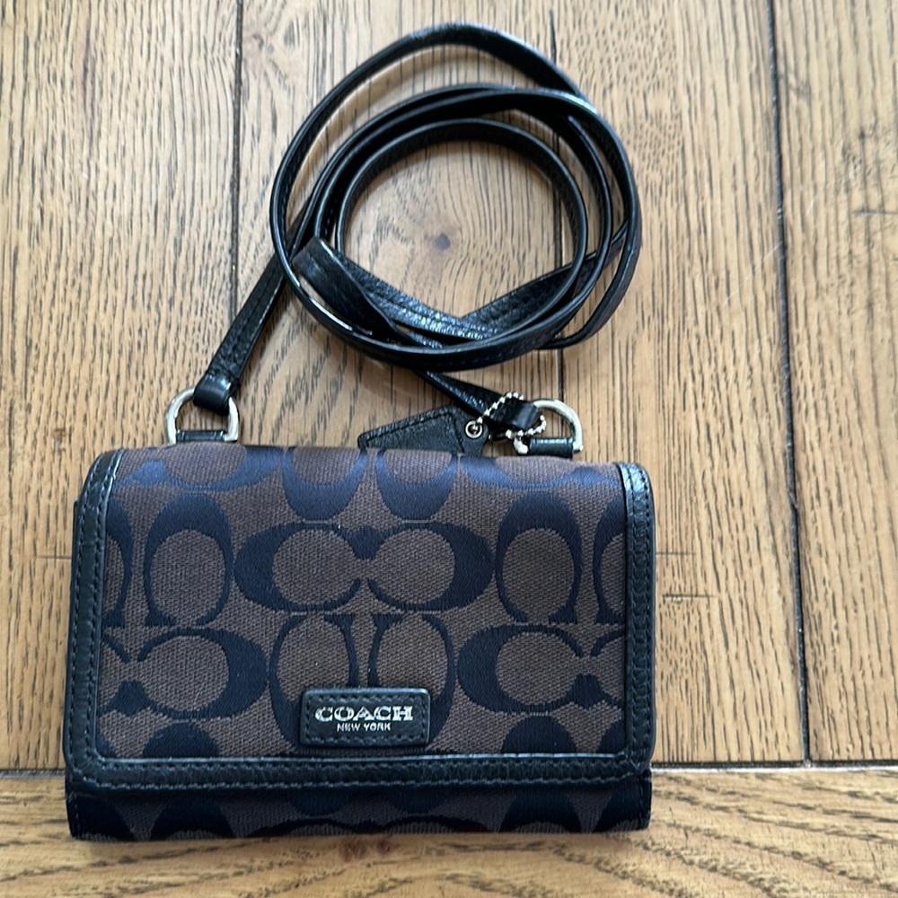 Coach Signature Black & Brown Crossbody Wallet Clutch